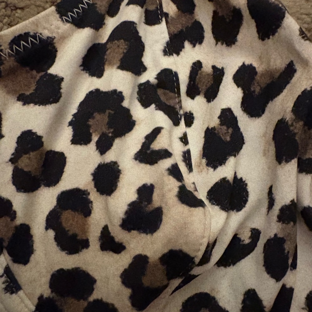 Leopard Print Bikini Set - Picture 3 of 7